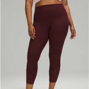 Lululemon NWT Wunder Under HR Crop 23” Scalloped